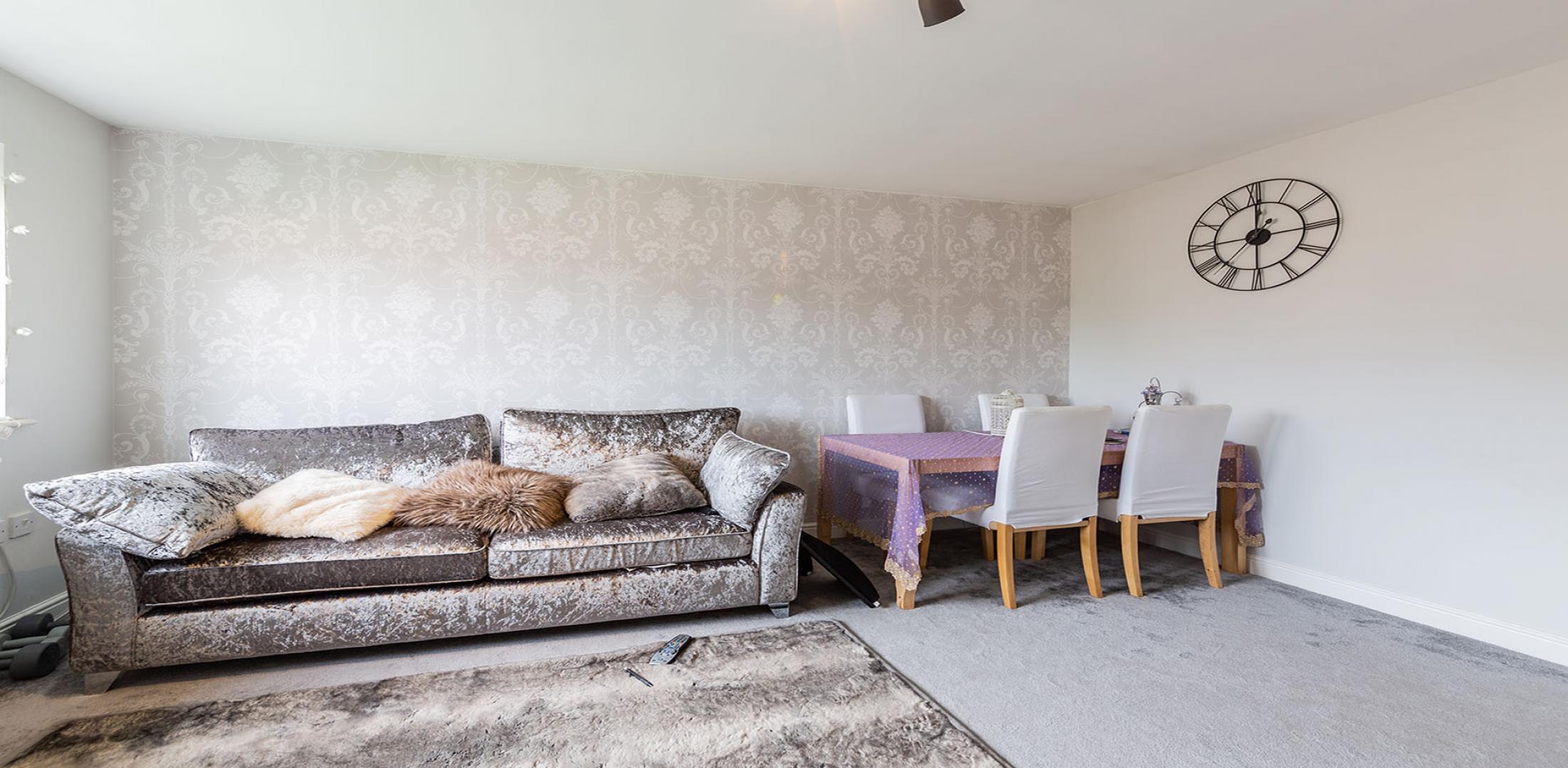 			UNDER OFFER , 1 Bedroom, 1 bath, 1 reception Flat			 Windmill Drive, CRICKLEWOOD